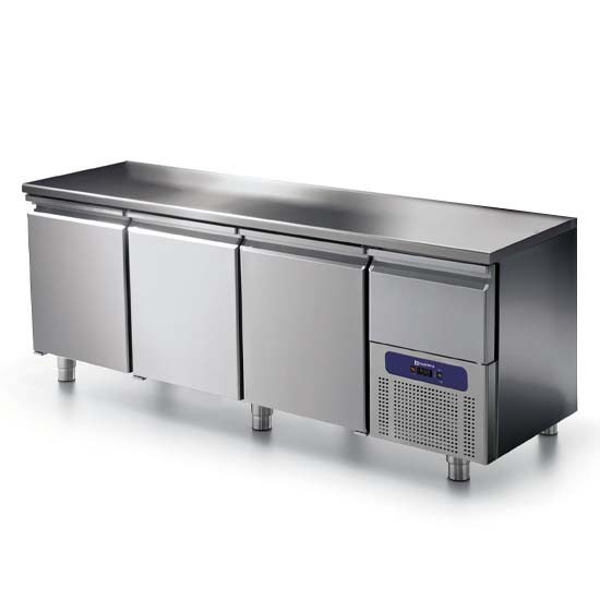 Tavoli refrigerati profondità 700 mm con cassetto refrigerato su vano motore