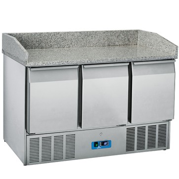 Tavolo refrigerato con 3 porte GN1/1 e con piano in granito con alzatina