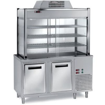 Elemento refr. con vetrina. vasca cap. 4 gn1/1- 2 ante refr. +vano motore dotato di 2 controlli. vetrina refr. dotata di cristalli scorr. e antine, 3 rip. ed illuminazione, mm 1500x700x2000h